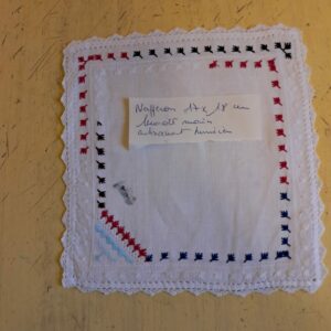 Napperon brodé main