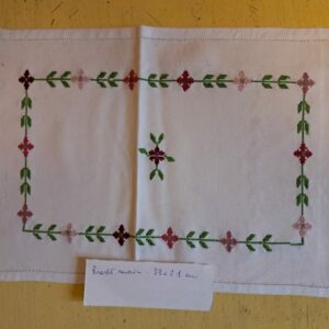 Napperon brodé main