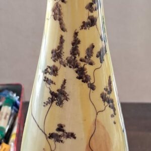 Bouteille peinte décorative