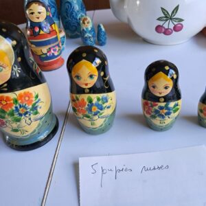 5 poupées russes