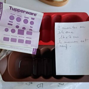 2 moules silicone Tupperware