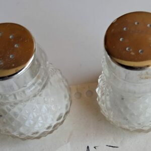 2 mini salières de table