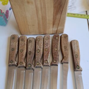 8 couteaux acier japonais