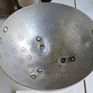 Passoire ancienne aluminium