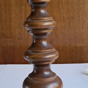Pied de lampe hêtre tourné